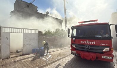Kayapınar’da Çıkan Ev Yangını Söndürüldü