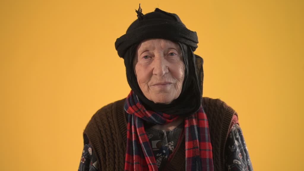 Selçuklu izleriyle Palas’ta kadınların baş bağlama biçimi
