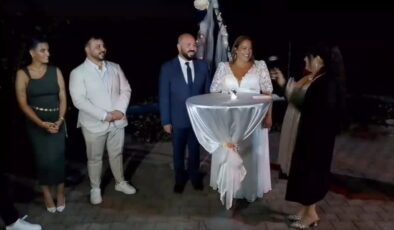 Aşk sınır tanımadı: Amerikalı gelin ile Türk damat Ereğli’de düğün yaptı
