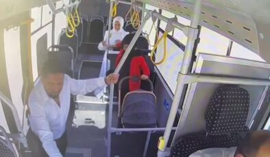 Nikahlarına yetişemeyen çifte sürpriz: Şoför hem götürdü hem şahit oldu