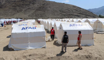 Afganistan’daki depremzedelere AFAD’dan barınma desteği