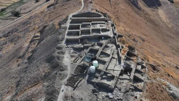 Çavuştepe Kalesi’nde savaşlarda kullanılan sapan taşları bulundu
