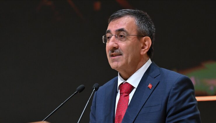 Cevdet Yılmaz: Türkiye dengeli büyüme yolunda ilerliyor