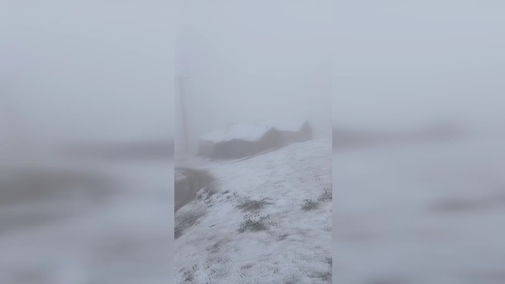 Doğu Karadeniz’in yüksek kesimleri karla beyaza büründü