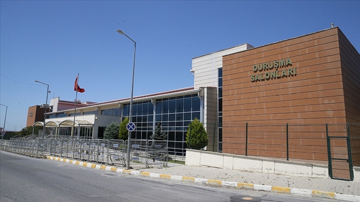 Ekrem İmamoğlu sahte diploma iddiasıyla hakim karşısında