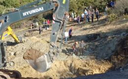 Göçük altında kalan 2 kişi hayatını kaybetti