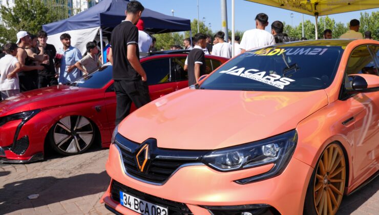 Modifiye araç tutkunları Diyarbakır’da bir araya geldi