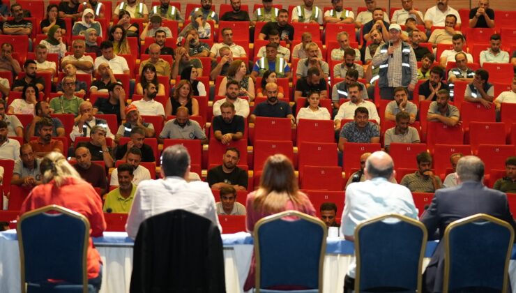 Eşbaşkanlar personel ile buluştu