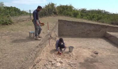 İkiztepe Höyüğü’ndeki kazılarda midye kabuklu katmana ulaşıldı
