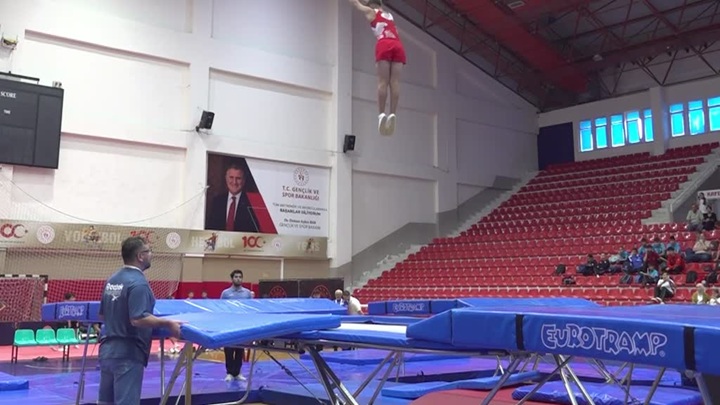 Trampolin Cimnastik Kulüpler Arası Türkiye Şampiyonası, Samsun’da başladı