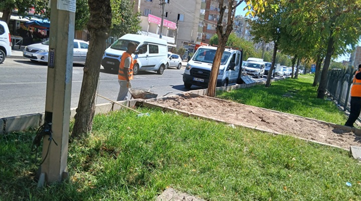 Ana Caddelerdeki Eksiklikler Gideriliyor