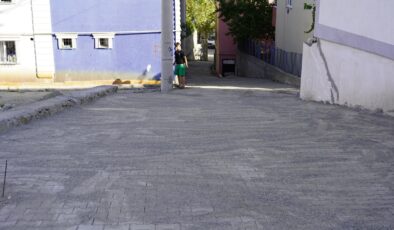 Kulp Belediyesi 4 bin metrekare parke taşı döşedi