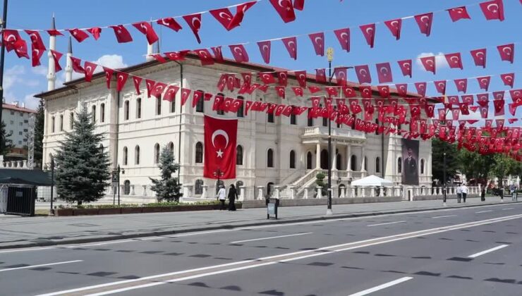 Milli Mücadele’ye ışık tutan kararların alındığı Sivas Kongresi 106 yaşında