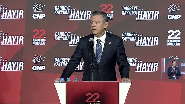 Özgür Özel, 22. Olağanüstü Kurultay’da yeniden CHP Genel Başkanlığına seçildi