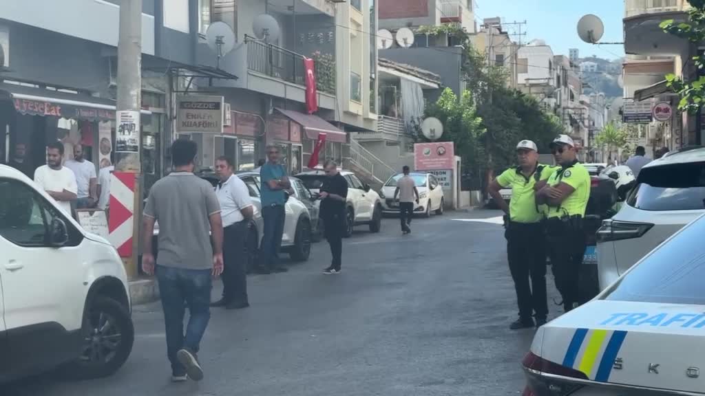 Polis merkezine silahlı saldırıda 2 polis şehit oldu, 1 polis yaralandı