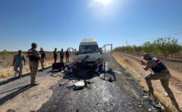 Şanlıurfa’da işçi minibüsü ile otomobil çarpıştı: 10 yaralı