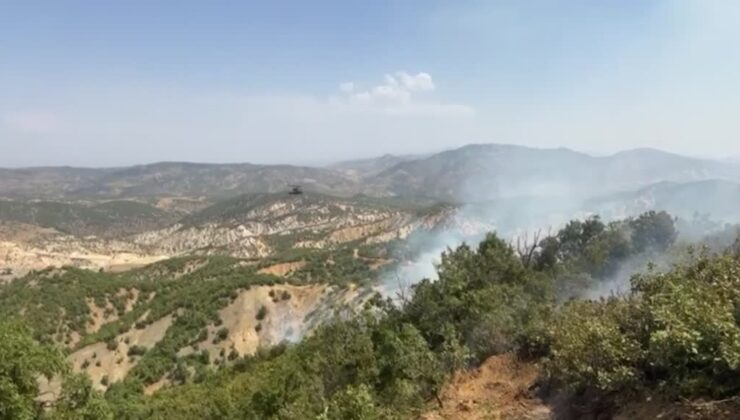 Servi ve Kavaklı köyleri arasındaki orman yangınına helikopter desteği