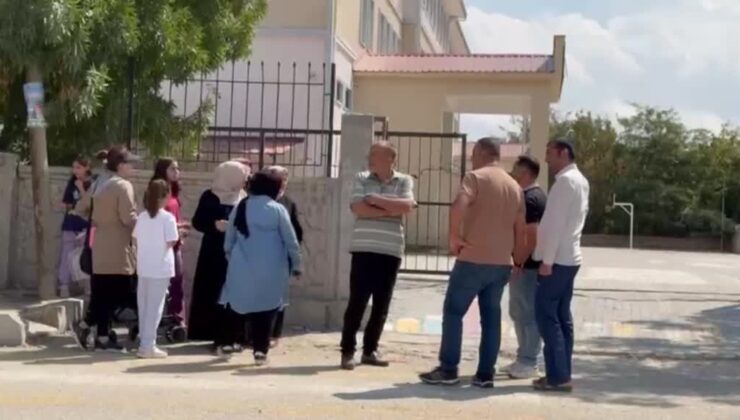 Sınıfa giren saldırgan 2 öğretmeni yaraladı