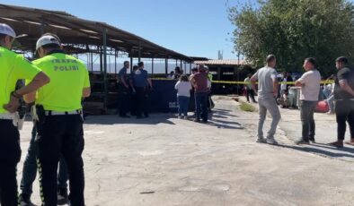 Süt kamyonunun altında kalan 3 yaşındaki çocuk öldü