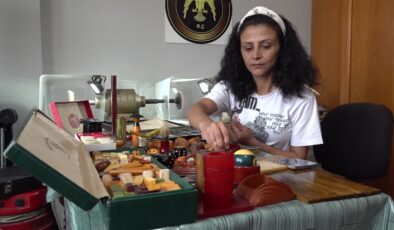 Esra Çoban, fotoğrafçılıktan tespih ustalığına uzanan yolculuğuyla ilham veriyor