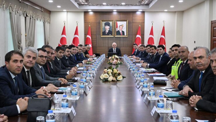 Vali Zorluoğlu: Eğitim, en öncelikli meselemiz