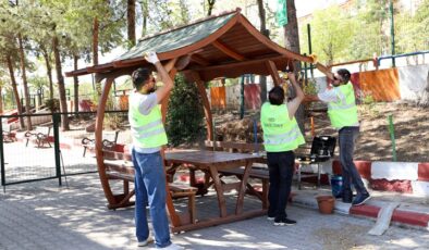 Büyükşehir’den kent mobilyaları desteği